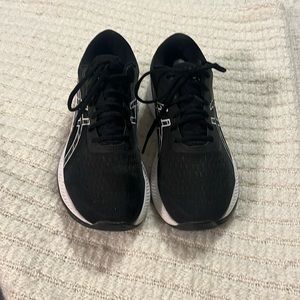 ASICS black gel excite 9